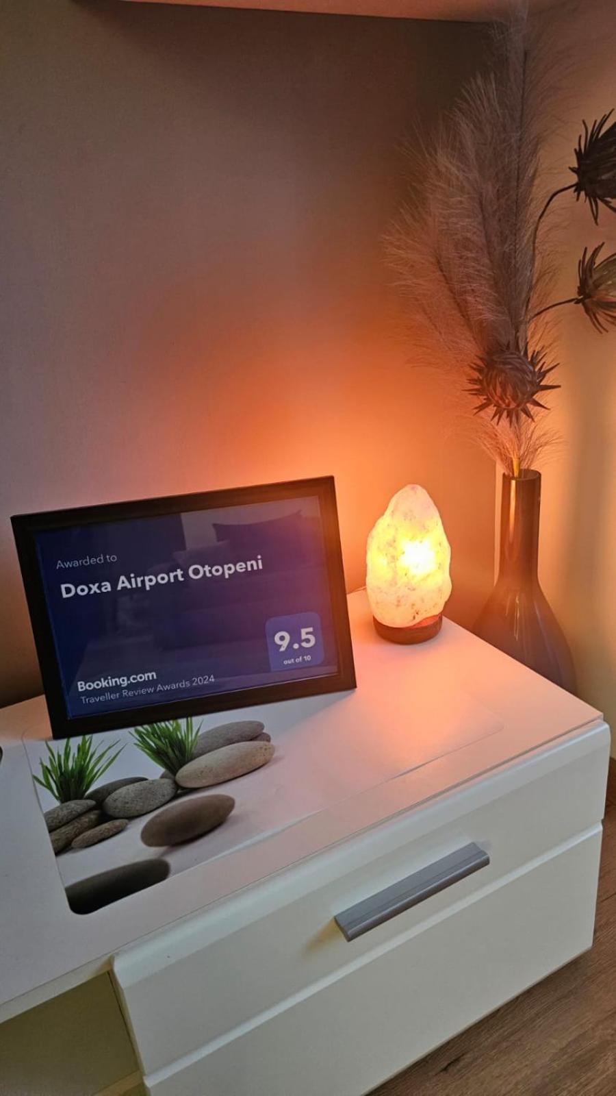 Doxa Airport Отопени Екстериор снимка
